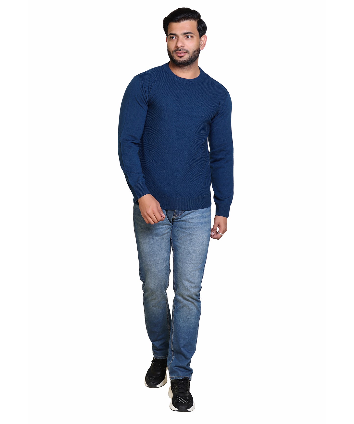 Men's Solid Round Neck Nevy Blue Sweater
