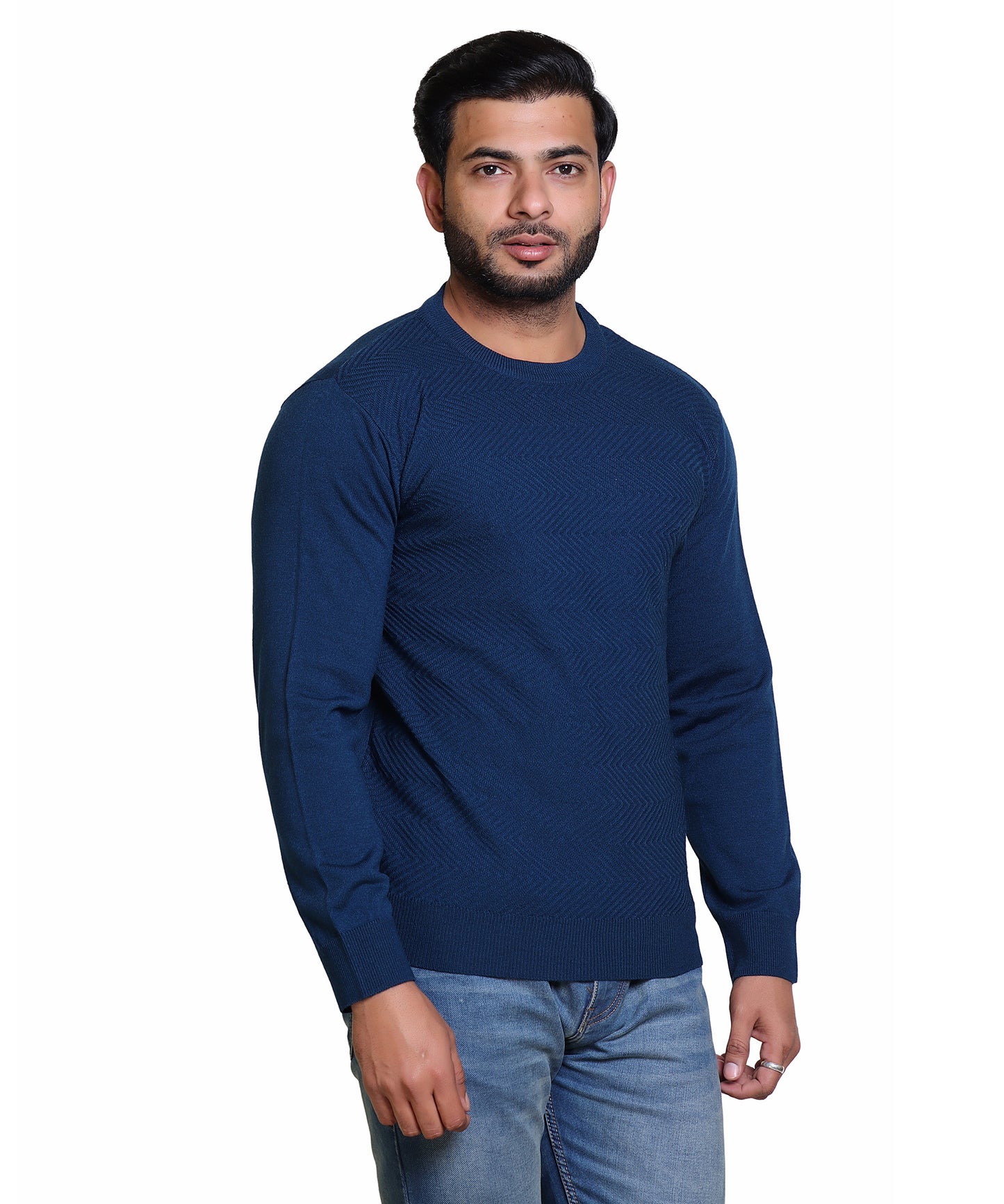 Men's Solid Round Neck Nevy Blue Sweater