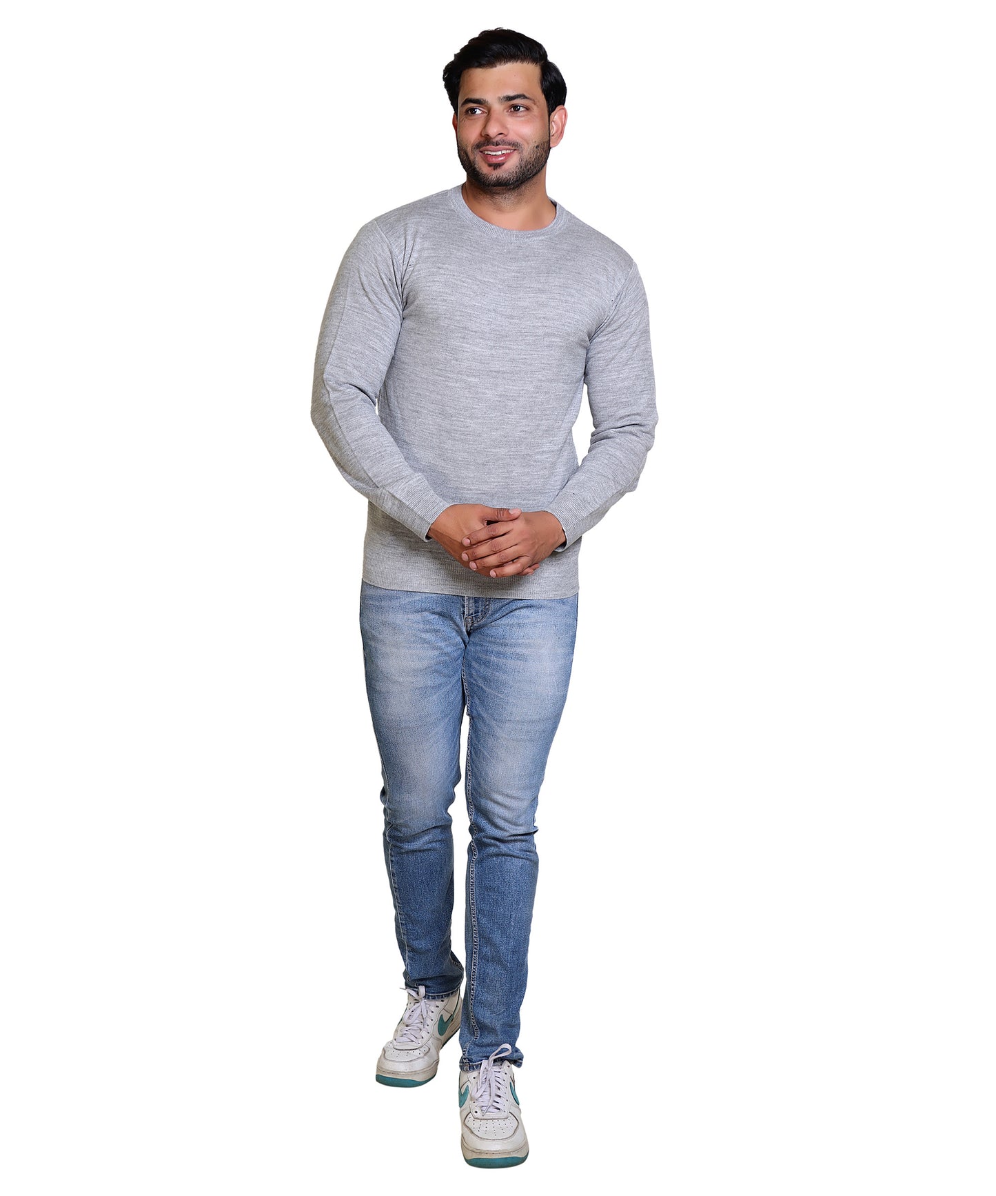 Men's Solid Round Neck Grey Sweater